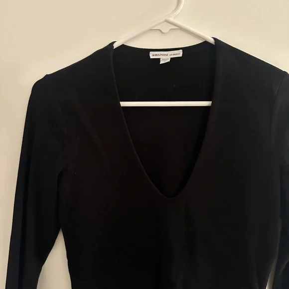 Black V-Neck Long Sleeve Top - Picture 2 of 3